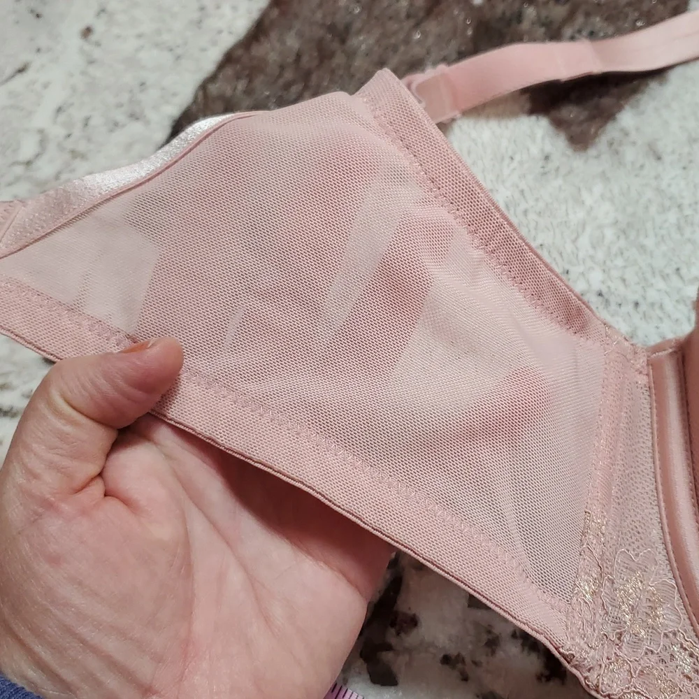 New Ambrielle Pink Plunge Bra with Lace Detail - Picture 9 of 10